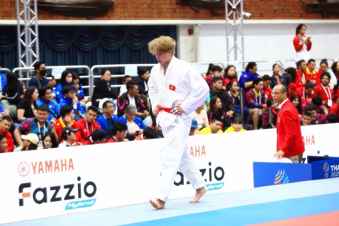 "Cực phẩm" tuyển võ Việt Nam gây bão với visual chuẩn nam thần, nhìn sang loạt bằng khen, huy chương mới thực sự "choáng"!- Ảnh 7.