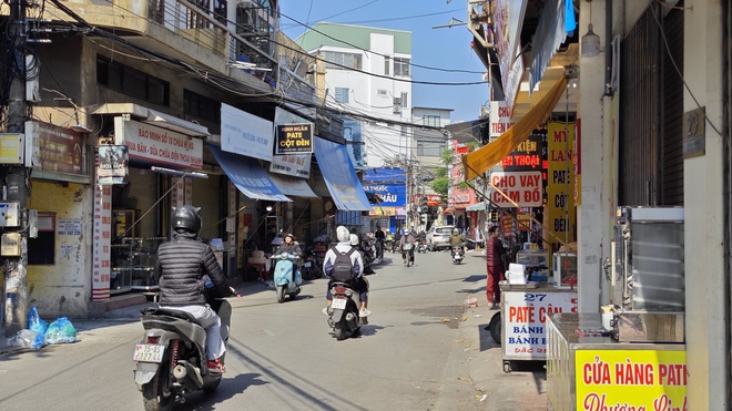 Về Hải Phòng gặp người bán pate truyền thống, lượng khách giảm 60%: “Chúng tôi không có quan hệ gì với pate Cột Đèn kia”- Ảnh 2.