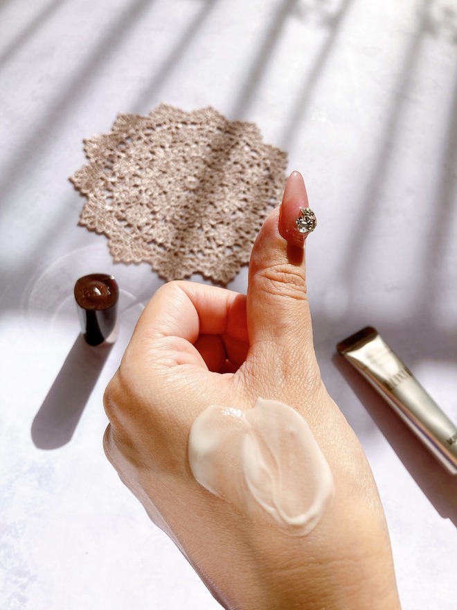 Hết cả từ ngữ để khen 5 món skincare Nhật Bản này, xin thề danh dự: Mua không hối hận- Ảnh 2. Hết cả từ ngữ để khen 5 món skincare Nhật Bản này, xin thề danh dự: Mua không hối hận- Ảnh 2.