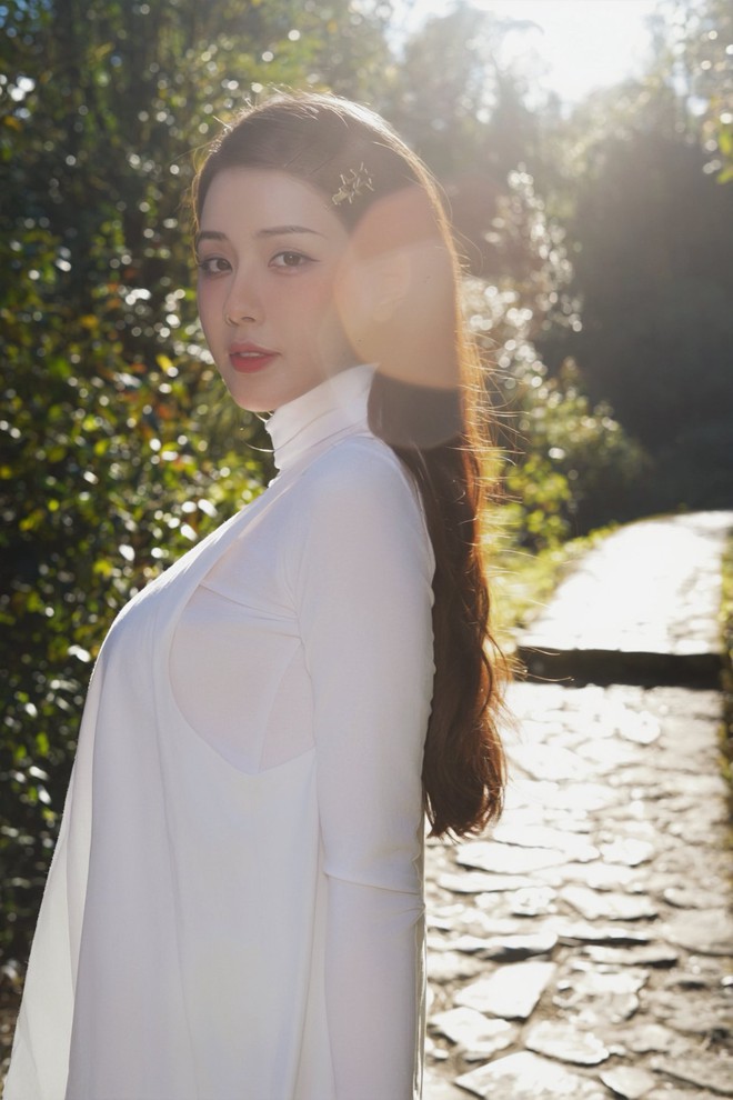 Bạn gái “trâm anh thế phiệt” của cầu thủ Văn Thanh tung ảnh bikini “cực cháy”, visual nét căng, body chuẩn hotgirl phòng gym- Ảnh 5. Bạn gái “trâm anh thế phiệt” của cầu thủ Văn Thanh tung ảnh bikini “cực cháy”, visual nét căng, body chuẩn hotgirl phòng gym- Ảnh 5.