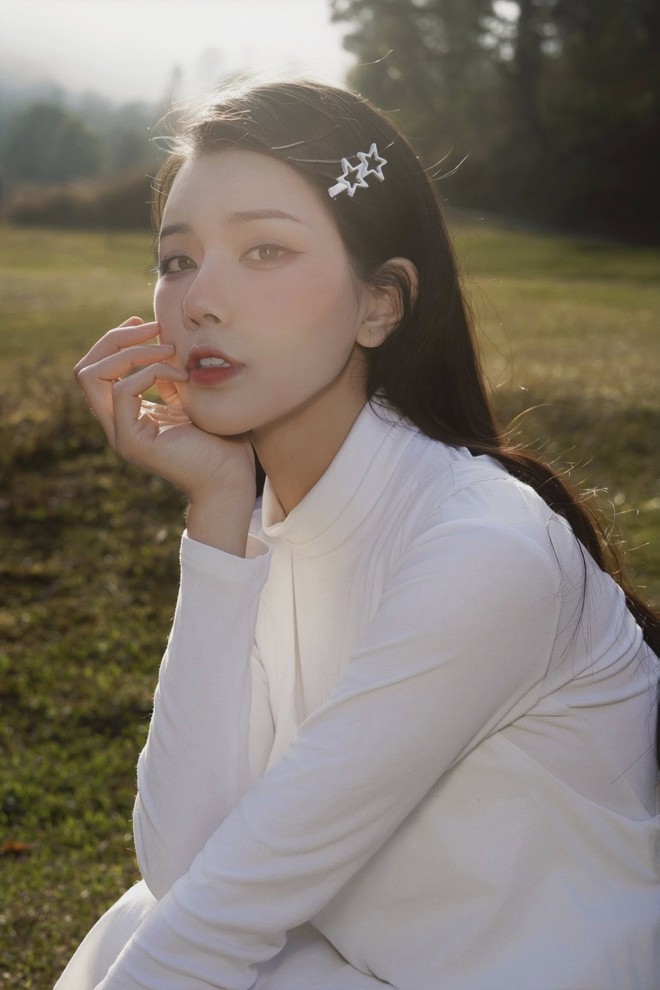 Bạn gái “trâm anh thế phiệt” của cầu thủ Văn Thanh tung ảnh bikini “cực cháy”, visual nét căng, body chuẩn hotgirl phòng gym- Ảnh 4. Bạn gái “trâm anh thế phiệt” của cầu thủ Văn Thanh tung ảnh bikini “cực cháy”, visual nét căng, body chuẩn hotgirl phòng gym- Ảnh 4.