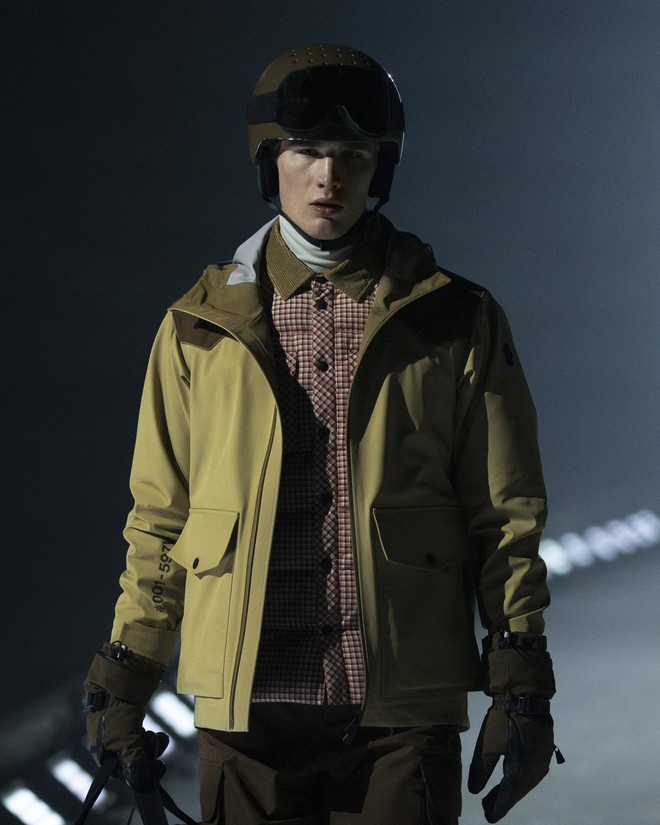 Fashion show giữa núi tuyết khiến dàn sao phải “liều mình” trong đêm tối, Jennie bị lu mờ trước cảnh đẹp có một không hai- Ảnh 13.