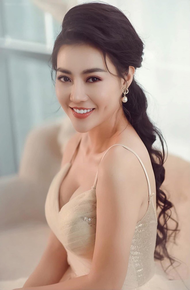 Không thể tin cặp sao Việt này có thể yêu nhau: Nhà gái là Á hậu đẹp nức tiếng, kém nhà trai tận 28 tuổi- Ảnh 3.