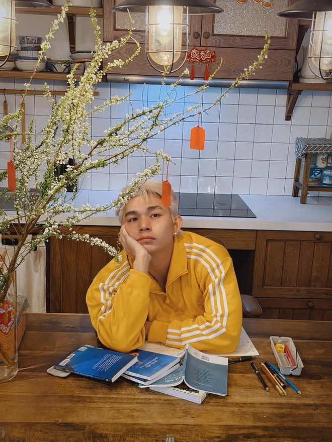 Jun Phạm đón Tết trong căn hộ 75m2: Giản dị mà ấm áp, nhìn góc nào cũng chữa lành- Ảnh 10.