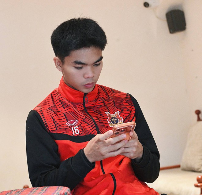 Phỏng vấn Lê Phát U23 Việt Nam: "Em đang sống trong ước mơ của mình, không được phép thoả mãn sau U23 châu Á"- Ảnh 9.