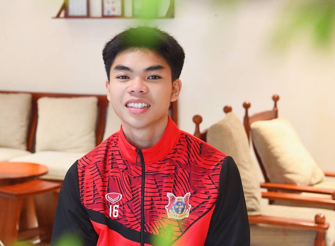 Phỏng vấn Lê Phát U23 Việt Nam: "Em đang sống trong ước mơ của mình, không được phép thoả mãn sau U23 châu Á"- Ảnh 13.