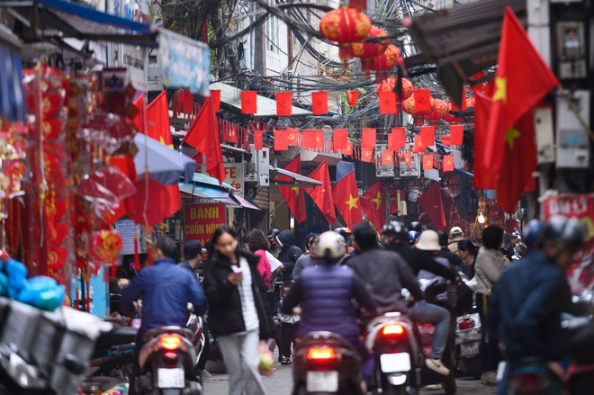 26 Tết rồi, ra mà xem Hà Nội đã đổi khác cỡ này! - Ảnh 12.