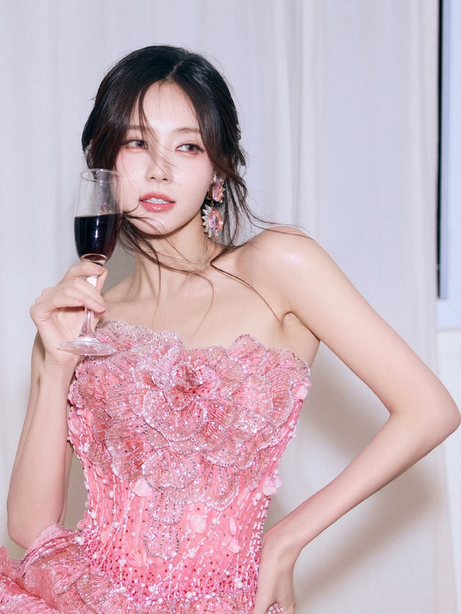 4 "gái đẹp showbiz" tuổi Ngọ đắt giá: Visual là tuyệt tác của thế kỷ, yêu toàn nam thần nhưng vẫn chưa chịu lấy chồng- Ảnh 9.