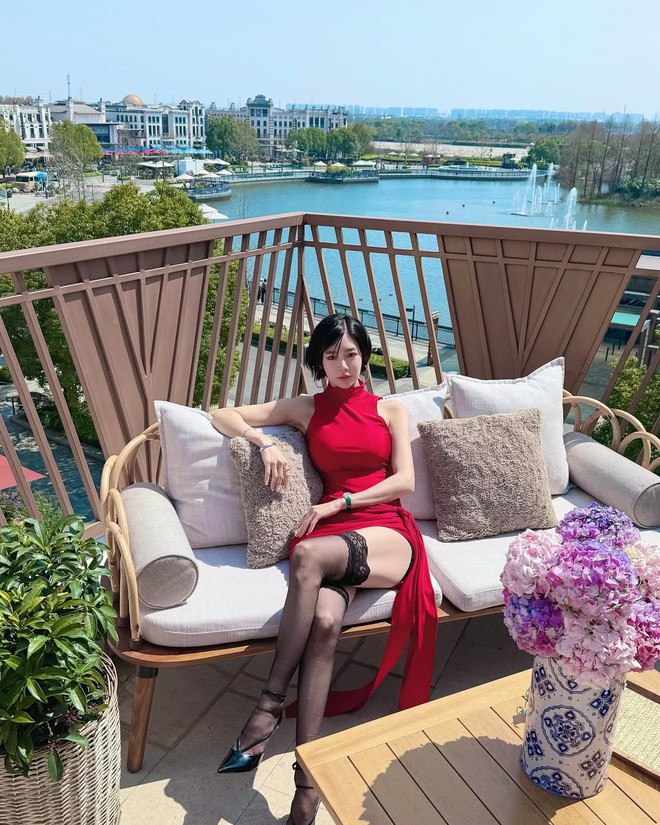 Cuộc sống của "mỹ nhân hot nhất phố đi bộ" không như lời đồn sau khi bỏ chồng đại gia- Ảnh 12.