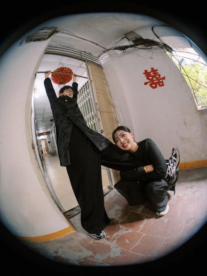 Rapper Vbiz tung trọn bộ ảnh đám hỏi độc lạ bên bạn gái quản lý- Ảnh 5.