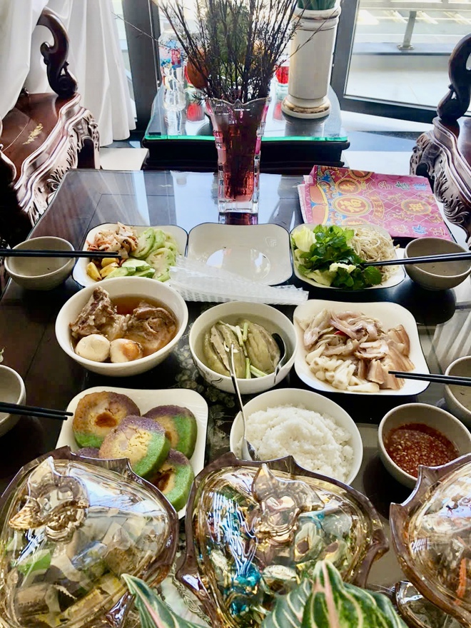 29 Tết, loạt siêu phẩm cơm tất niên trình làng: Hà Tĩnh cúng mực, Hải Phòng có chả rươi- Ảnh 14.