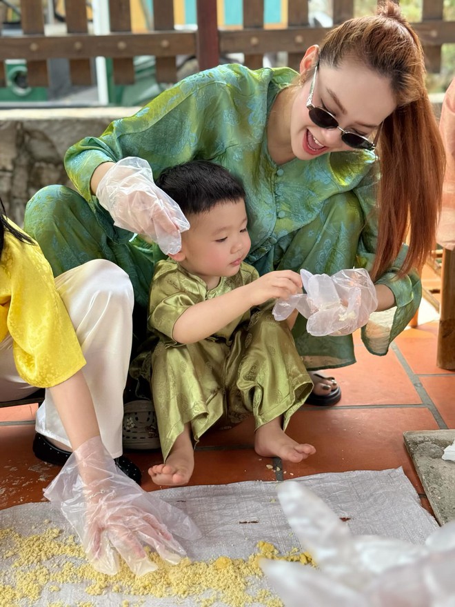 29 Tết MXH ngập ảnh dàn sao Việt diện áo bà ba, không khí xốn xang vui quá chừng!- Ảnh 2.