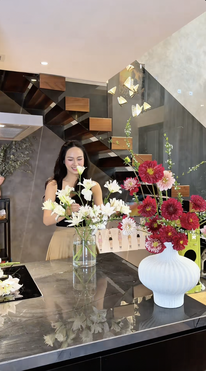 Đường đua hoa Tết của các “phú bà” - Ảnh 16.