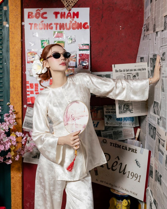 “Phú bà" đẹp nức tiếng Vbiz dùng Hermès làm hũ tài lộc năm mới: Sang cỡ này còn sợ gì không phất!- Ảnh 5. “Phú bà" đẹp nức tiếng Vbiz dùng Hermès làm hũ tài lộc năm mới: Sang cỡ này còn sợ gì không phất!- Ảnh 5.