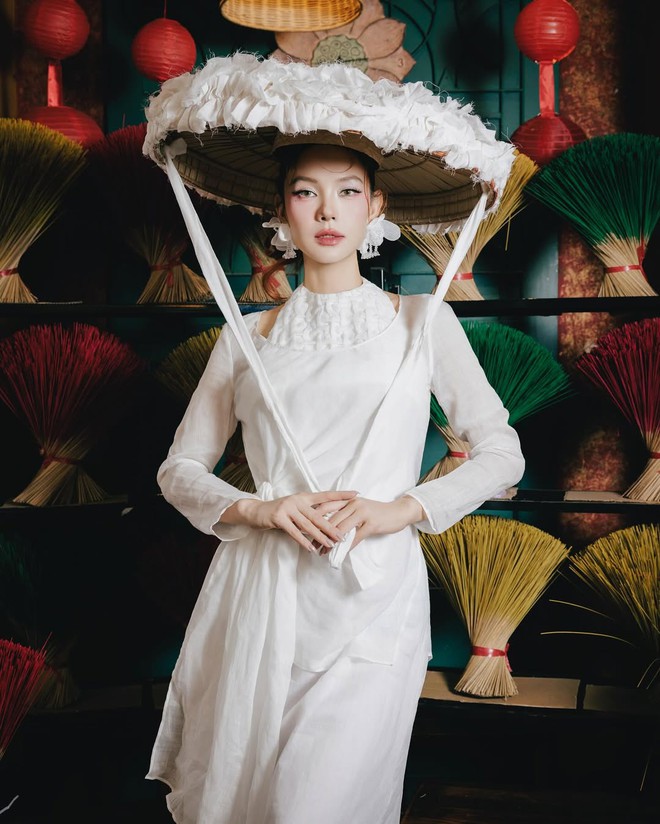 “Phú bà" đẹp nức tiếng Vbiz dùng Hermès làm hũ tài lộc năm mới: Sang cỡ này còn sợ gì không phất!- Ảnh 8. “Phú bà" đẹp nức tiếng Vbiz dùng Hermès làm hũ tài lộc năm mới: Sang cỡ này còn sợ gì không phất!- Ảnh 8.