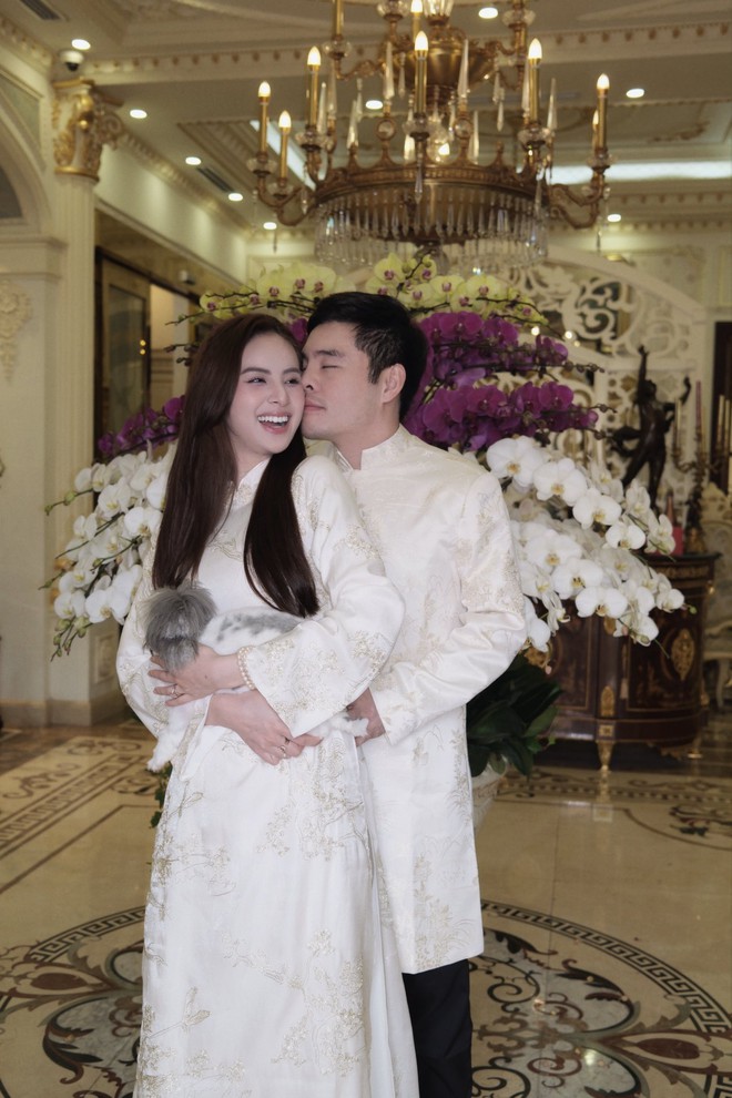 Tiên Nguyễn, Đỗ Hà, Hương Liên: Chấm điểm Tết đầu làm dâu của hội mỹ nhân Việt- Ảnh 11. Tiên Nguyễn, Đỗ Hà, Hương Liên: Chấm điểm Tết đầu làm dâu của hội mỹ nhân Việt- Ảnh 11.