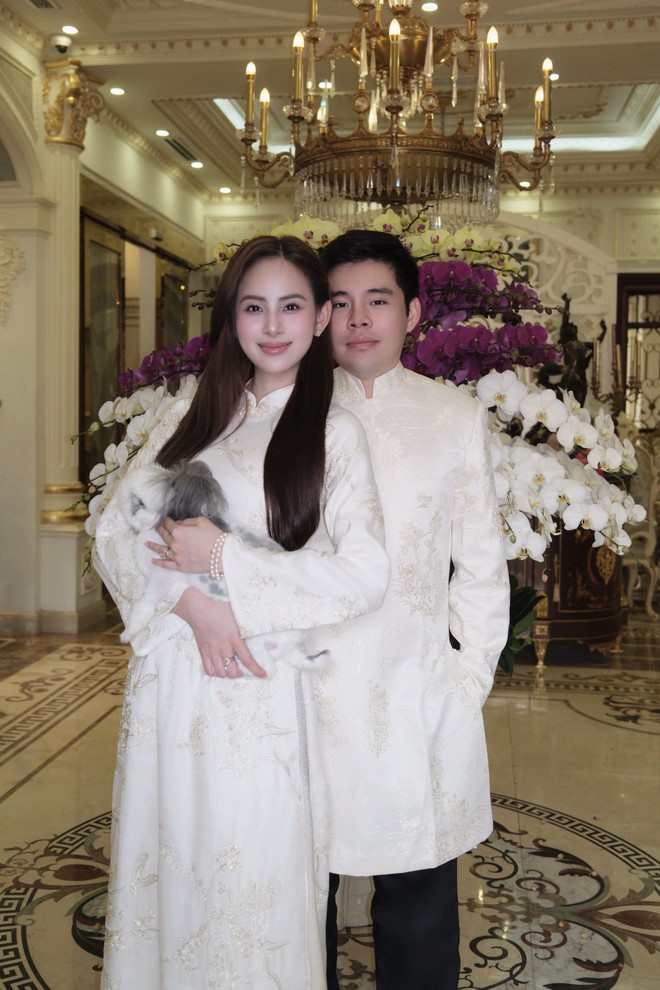 Tiên Nguyễn, Đỗ Hà, Hương Liên: Chấm điểm Tết đầu làm dâu của hội mỹ nhân Việt- Ảnh 12. Tiên Nguyễn, Đỗ Hà, Hương Liên: Chấm điểm Tết đầu làm dâu của hội mỹ nhân Việt- Ảnh 12.