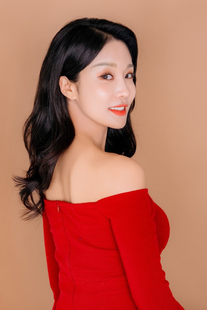 Trùng tu nhan sắc để ăn Tết, 1 sao nữ mặt mũi biến dạng, sưng phồng như bị "500 con ong đốt"- Ảnh 4.