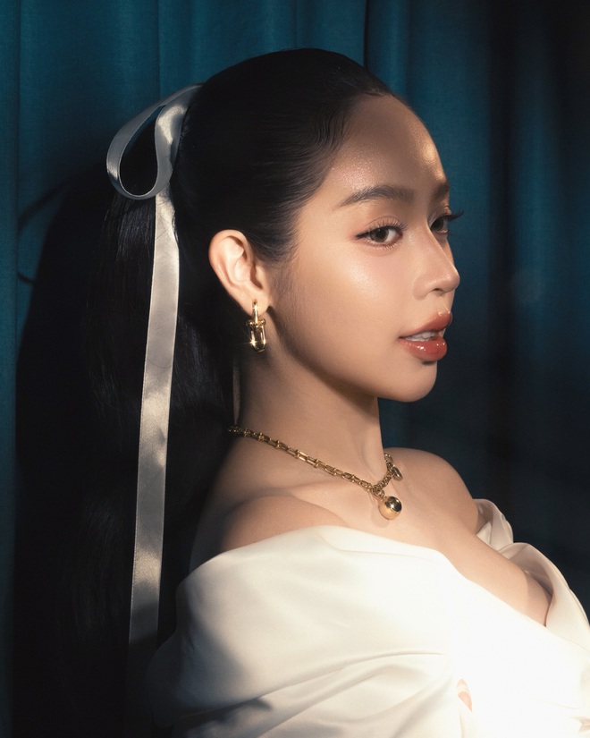 Đằng sau vẻ đẹp "vô lý" của Thanh Thủy- Ảnh 6.