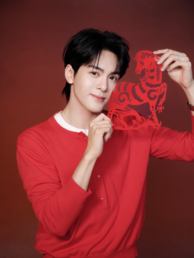 Bắt gặp cặp diễn viên hot nhất năm 2025 "trốn" sang Hàn hẹn hò, nghi từ bạn thân nay đã thành người yêu- Ảnh 1. Bắt gặp cặp diễn viên hot nhất năm 2025 "trốn" sang Hàn hẹn hò, nghi từ bạn thân nay đã thành người yêu- Ảnh 1.