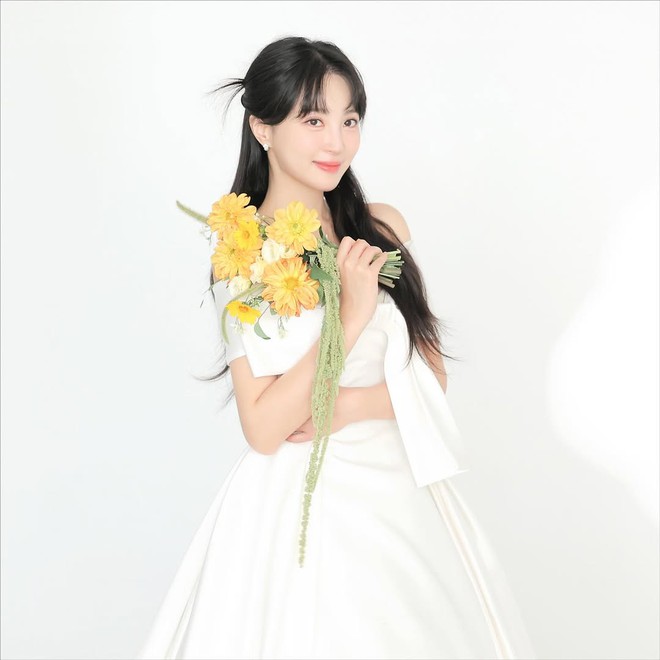 Cả showbiz chưa thấy ai như mỹ nhân này, vào đại học bố phải theo sát canh chừng không rời nửa bước- Ảnh 4. Cả showbiz chưa thấy ai như mỹ nhân này, vào đại học bố phải theo sát canh chừng không rời nửa bước- Ảnh 4.