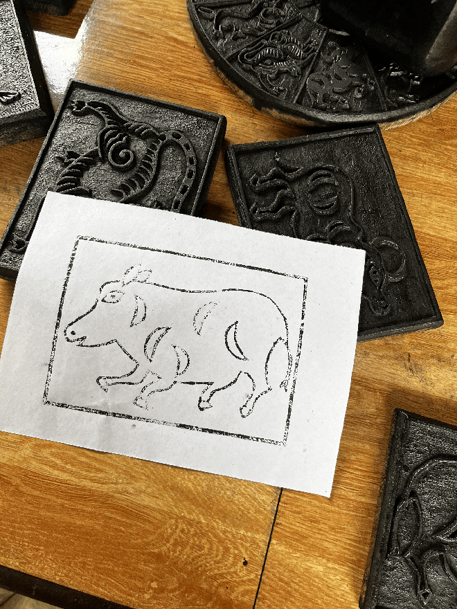 Mùng 7 đi làm trở lại nhưng mùng 10 vẫn ôm laptop và "khai xuân" một mình trong khách sạn ở Huế - Ảnh 10.