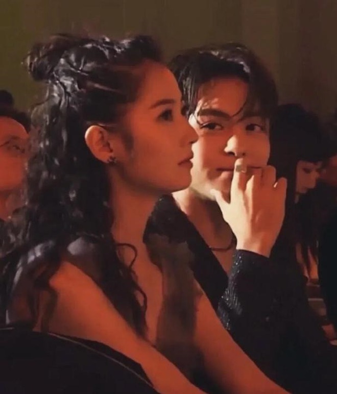 Bắt gặp cặp diễn viên hot nhất năm 2025 "trốn" sang Hàn hẹn hò, nghi từ bạn thân nay đã thành người yêu- Ảnh 13. Bắt gặp cặp diễn viên hot nhất năm 2025 "trốn" sang Hàn hẹn hò, nghi từ bạn thân nay đã thành người yêu- Ảnh 13.