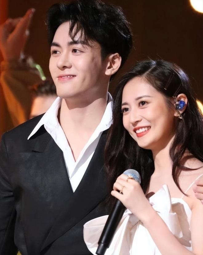 Bắt gặp cặp diễn viên hot nhất năm 2025 "trốn" sang Hàn hẹn hò, nghi từ bạn thân nay đã thành người yêu- Ảnh 14. Bắt gặp cặp diễn viên hot nhất năm 2025 "trốn" sang Hàn hẹn hò, nghi từ bạn thân nay đã thành người yêu- Ảnh 14.