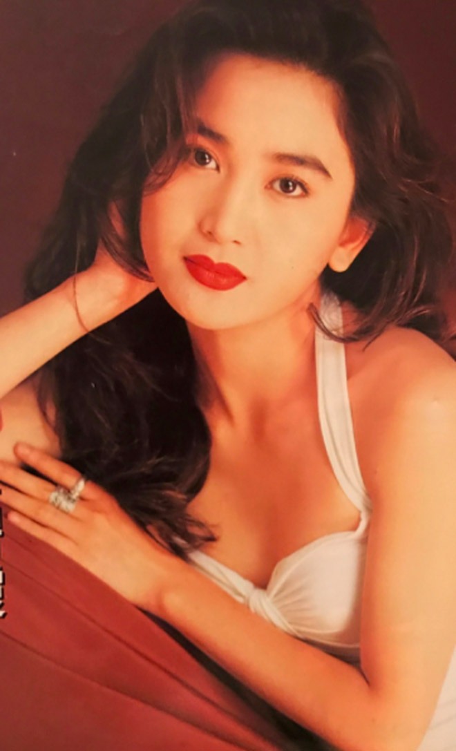 Mỹ nữ tuổi Ngọ "sộp" nhất Tết: Chi mạnh hàng chục tỷ đồng đưa trợ lý, nhân viên đi Bali nghỉ dưỡng xa hoa- Ảnh 8.