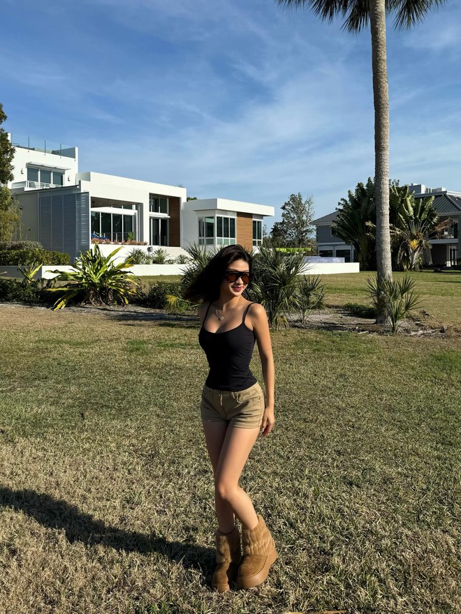 Louis Phạm chơi pickleball từ Việt Nam sang Mỹ vẫn… dở, ăn điểm ở vóc dáng sexy- Ảnh 7. Louis Phạm chơi pickleball từ Việt Nam sang Mỹ vẫn… dở, ăn điểm ở vóc dáng sexy- Ảnh 7.