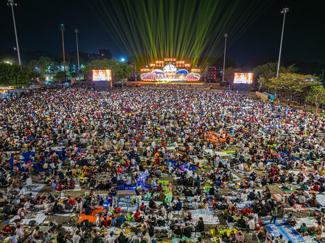 1 nơi ở Việt Nam hút gần 157.000 lượt khách trong 1 ngày, ken đặc người "cắm trại" ngay đầu năm mới - Ảnh 10.