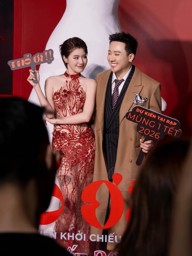 Nữ chính Thỏ Ơi!! bị khui lại quá khứ cạo đầu gây sốc, chỉ xem Trấn Thành là ngoại lệ?- Ảnh 1. Nữ chính Thỏ Ơi!! bị khui lại quá khứ cạo đầu gây sốc, chỉ xem Trấn Thành là ngoại lệ?- Ảnh 1.