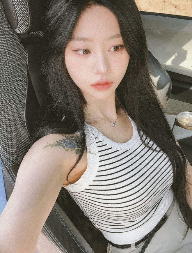 Nữ pháp sư Gen Z đang khiến cả cõi mạng phải ồn: Mẹ 1 con nhưng body không thua gì idol- Ảnh 6. Nữ pháp sư Gen Z đang khiến cả cõi mạng phải ồn: Mẹ 1 con nhưng body không thua gì idol- Ảnh 6.