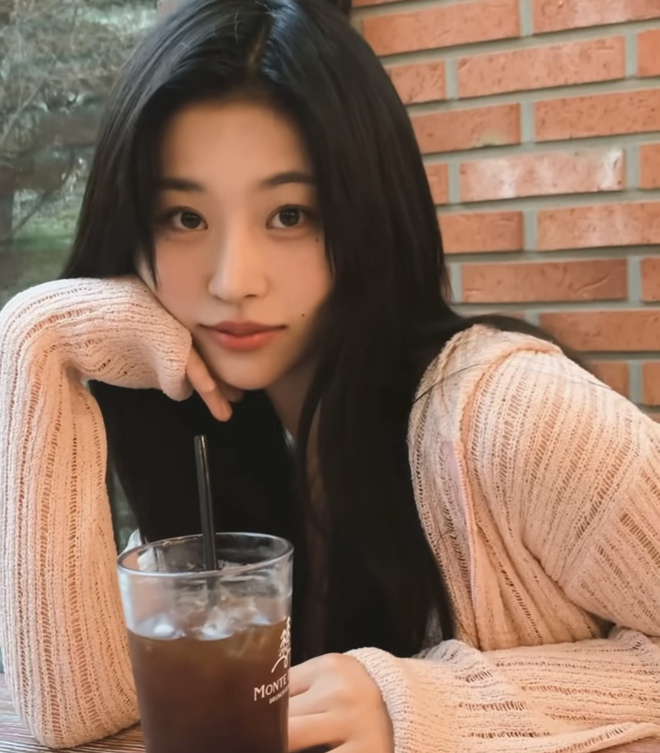 Nữ pháp sư Gen Z đang khiến cả cõi mạng phải ồn: Mẹ 1 con nhưng body không thua gì idol- Ảnh 9. Nữ pháp sư Gen Z đang khiến cả cõi mạng phải ồn: Mẹ 1 con nhưng body không thua gì idol- Ảnh 9.