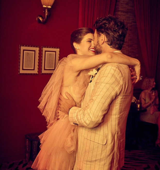 Cặp mỹ nhân đẹp nhất thế giới - nhà sản xuất "toang" ngay trong Tết chỉ sau 3 năm cưới- Ảnh 3. Cặp mỹ nhân đẹp nhất thế giới - nhà sản xuất "toang" ngay trong Tết chỉ sau 3 năm cưới- Ảnh 3.