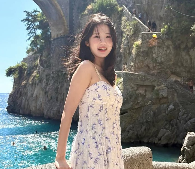 Diễn viên "xấu lạ" cưới vợ kém 9 tuổi, ngờ đâu lại là Hoa hậu đẹp nức tiếng!- Ảnh 11. Diễn viên "xấu lạ" cưới vợ kém 9 tuổi, ngờ đâu lại là Hoa hậu đẹp nức tiếng!- Ảnh 11.