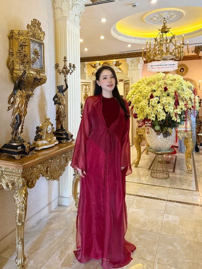 Cảnh dát vàng trong biệt thự nhà tỷ phú Johnathan Hạnh Nguyễn - Ảnh 9.