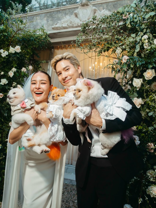 Hoa hậu Hoàn vũ bất ngờ thú nhận kết hôn từ tận 2 năm trước, danh tính ông xã khiến công chúng "bật ngửa"- Ảnh 9.