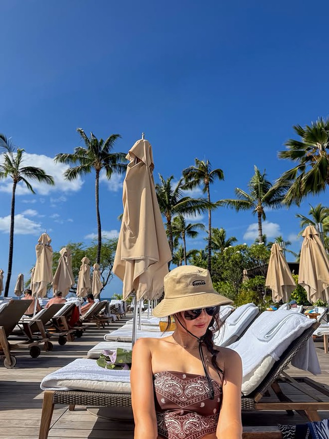 Mỹ nhân Tiệm Cà Phê Hoàng Tử diện bikini nóng “bỏng mắt”, biết tuổi tác thật mà choáng!- Ảnh 7.