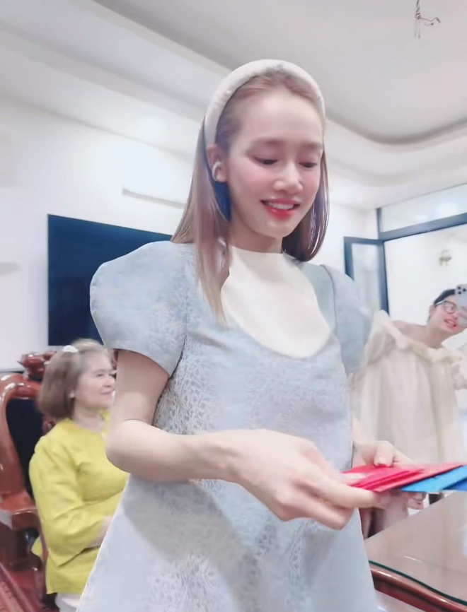 Đáng lo cho Nhã Phương - Ảnh 3.