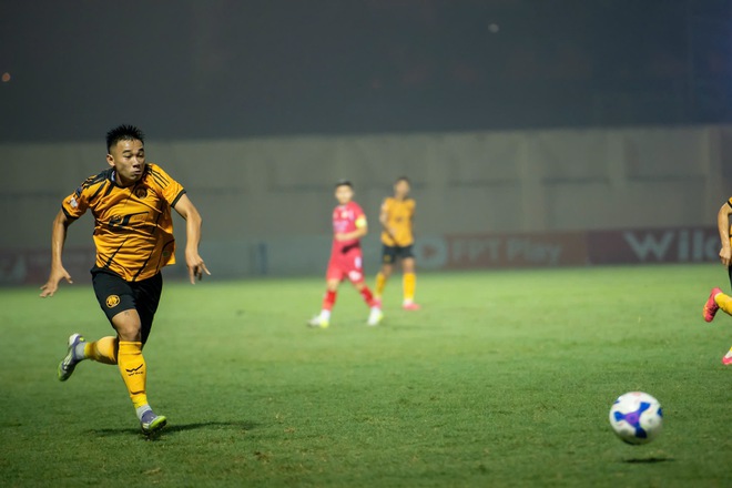 Hy hữu tại V.League: Vì sao thủ môn CLB Thanh Hoá phải lên đá tiền đạo? - Ảnh 5.