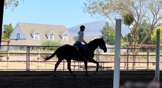 Nhan sắc vô thực của "công chúa tuyết" hot nhất Olympic - Ảnh 6.