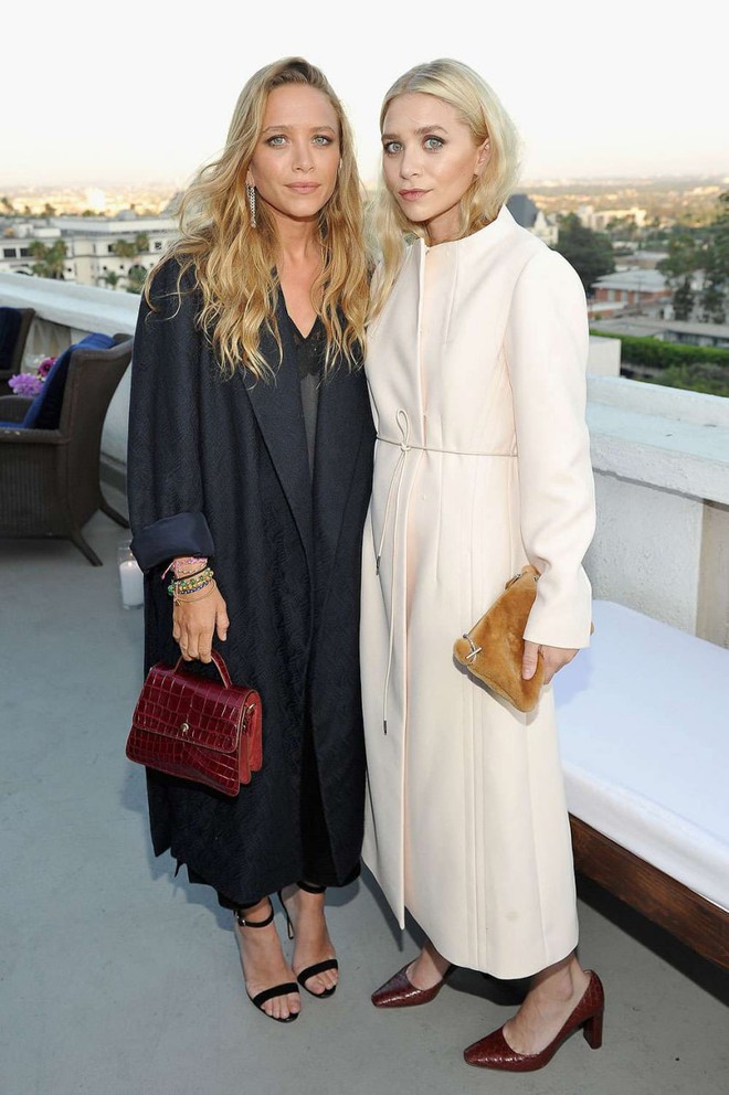 Mary-Kate và Ashley Olsen đây ư: Chuyện gì xảy ra với cặp song sinh quyền lực của làng thời trang vậy?- Ảnh 7.