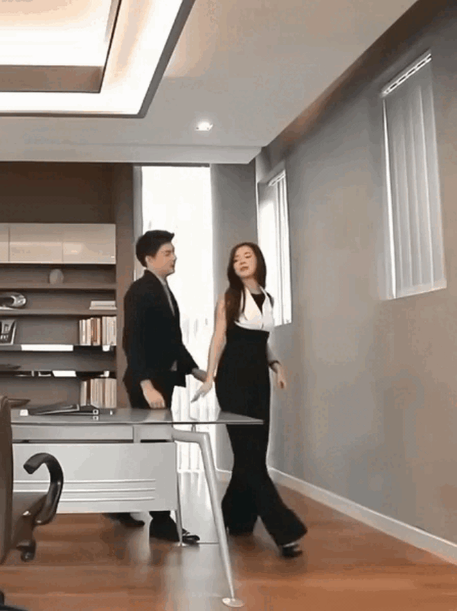 9 avcd bà trùm jumsuit, đồ sến rện cũng cân được - Ảnh 13.