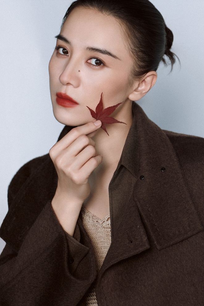 Mỹ nhân phim Tết dở nhất 2026 đã bí mật đăng ký kết hôn với đạo diễn kém 7 tuổi- Ảnh 2.