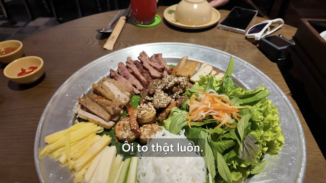 Chuyện cặp vợ chồng khách Hàn bị bỏ lại giữa thành phố mùa Tết vừa qua- Ảnh 13.