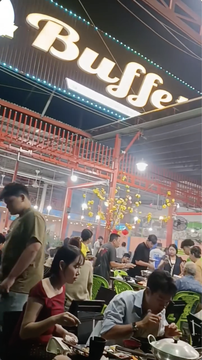 Xúc động cú lừa ngọt ngào của nam sinh An Giang, dùng hợp đồng quảng cáo ảo đưa ông bà đi tận hưởng tuổi già - Ảnh 6.