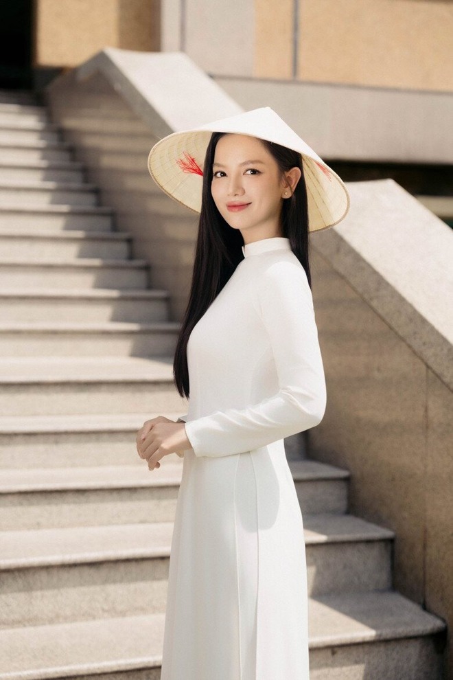 Mỹ nhân này là "phượng hoàng tái sinh" showbiz: Gương mặt tuyệt đối điện ảnh, style ngày càng lên hương chạm nóc- Ảnh 2.