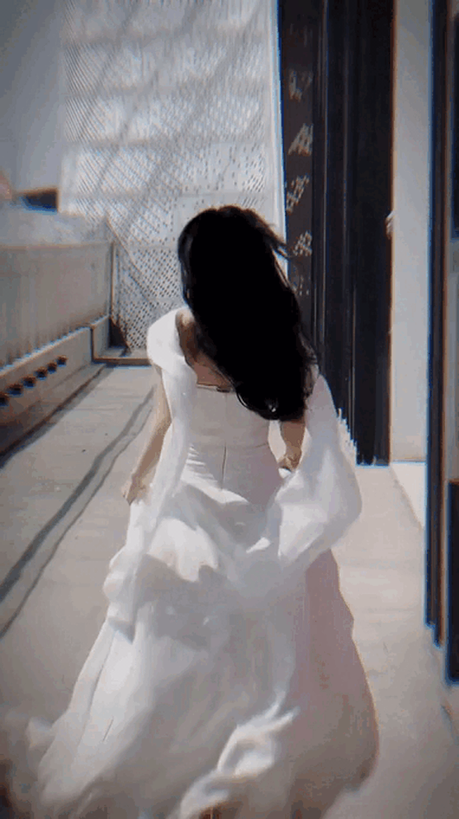 Mỹ nhân này là "phượng hoàng tái sinh" showbiz: Gương mặt tuyệt đối điện ảnh, style ngày càng lên hương chạm nóc- Ảnh 14.