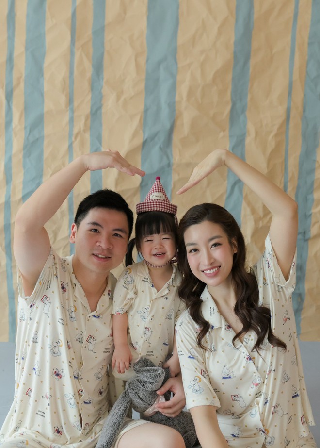 Đỗ Mỹ Linh tung bộ ảnh cực xinh yêu mừng sinh nhật chồng Chủ tịch, không hoành tráng nhưng ngọt ngào chuẩn dâu hào môn- Ảnh 3.